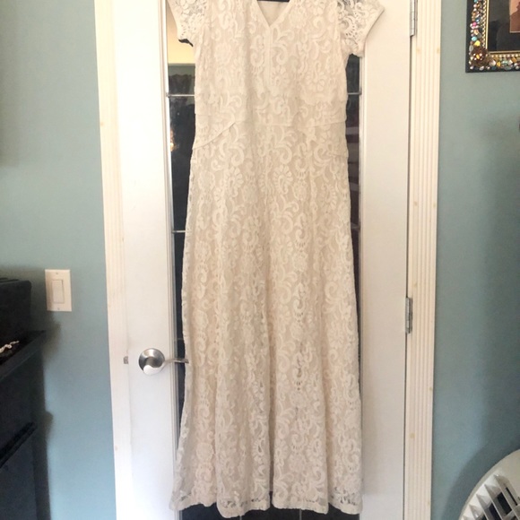 Boho Lace floor length dress - Picture 2 of 6